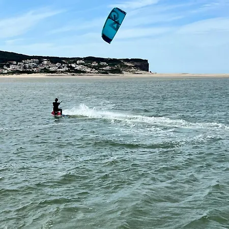 Cozy Surfhouse At Obidos Lagoon فوز دو أريلهو